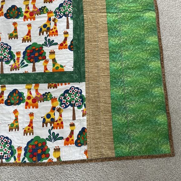 Handmade Quilt Blanket Noah's Arc Animals Colorful Pattern Size 44in x 39in - Picture 4 of 10